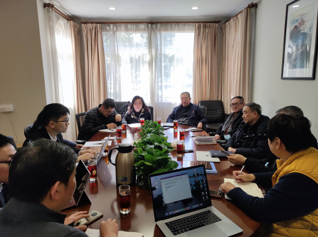 event-dean-jiang-huiling-hosted-a-research-meeting-on-legislation-for